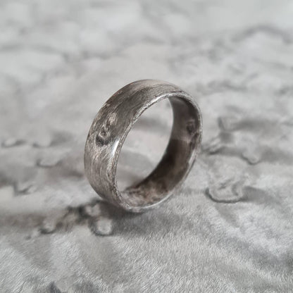 Silver birdseye maple ring - Hand made bent wood ring - Wooden wedding band - Engagement ring - Natural jewellery