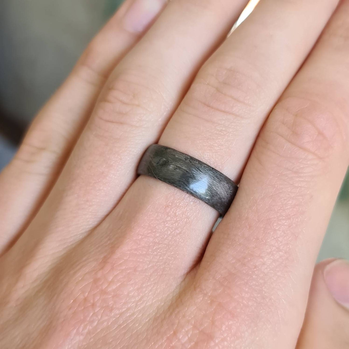 Silver birdseye maple ring - Hand made bent wood ring - Wooden wedding band - Engagement ring - Natural jewellery