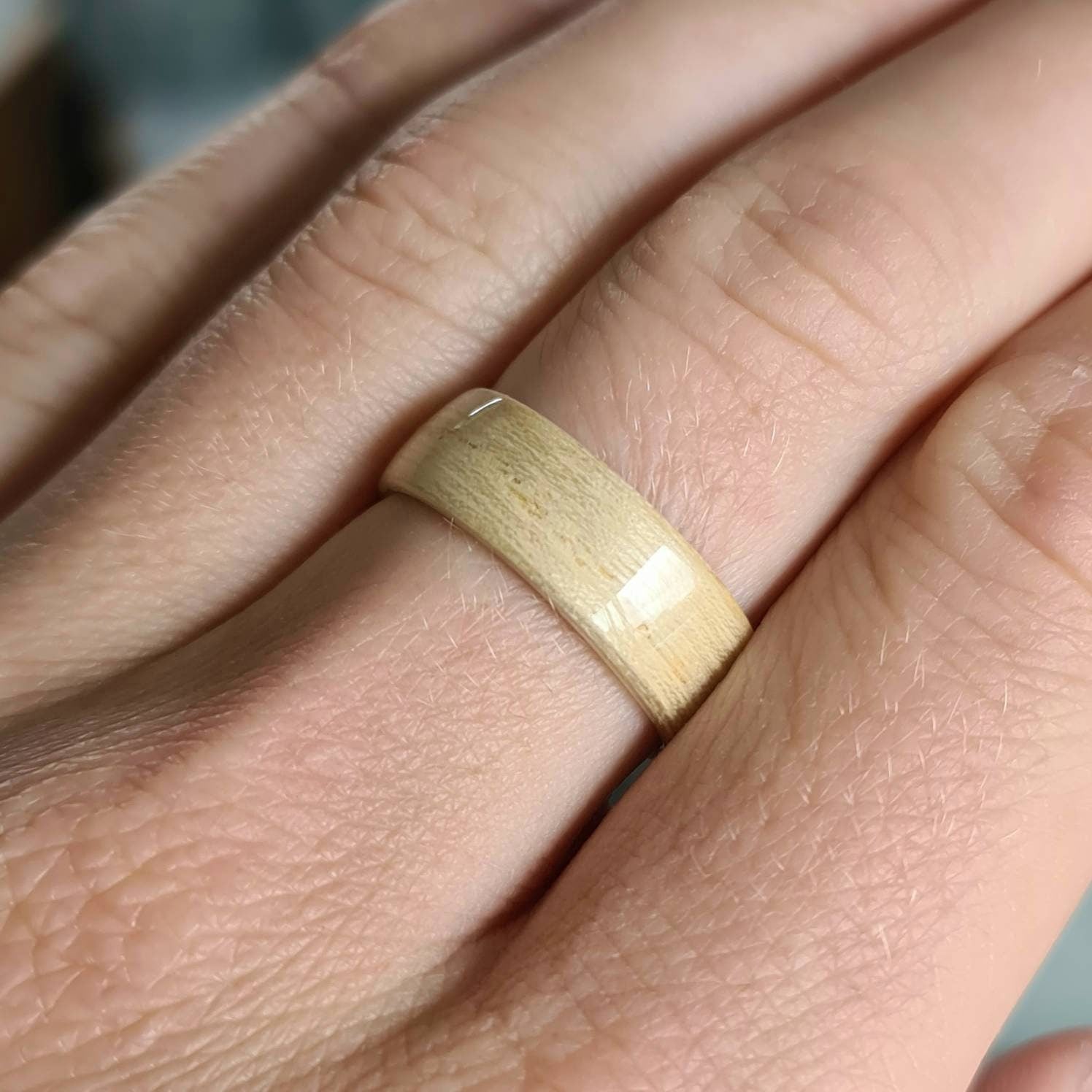 Ash ring - Hand made bent wood ring - Alternative wooden wedding band - Custom engagement ring - 5th anniversary gift - Natural jewellery