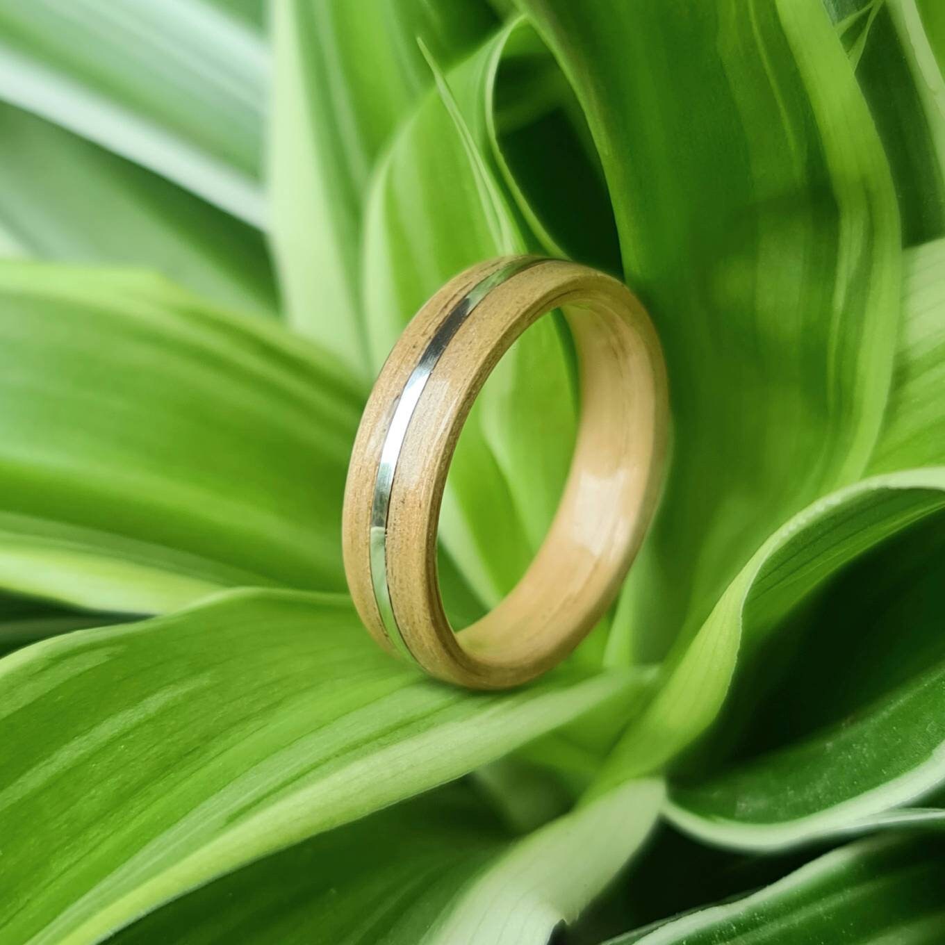 Oak & sterling silver ring - Bespoke hand made bent wood ring - Custom wooden wedding band - Alternative engagement - 5th anniversary gift