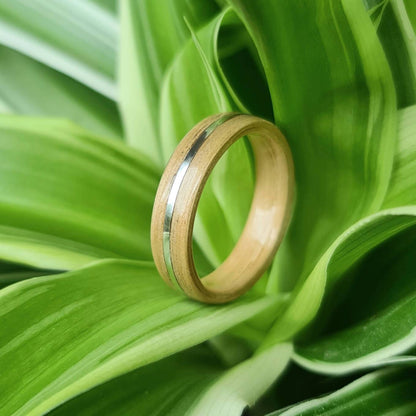 Oak & sterling silver ring - Bespoke hand made bent wood ring - Custom wooden wedding band - Alternative engagement - 5th anniversary gift