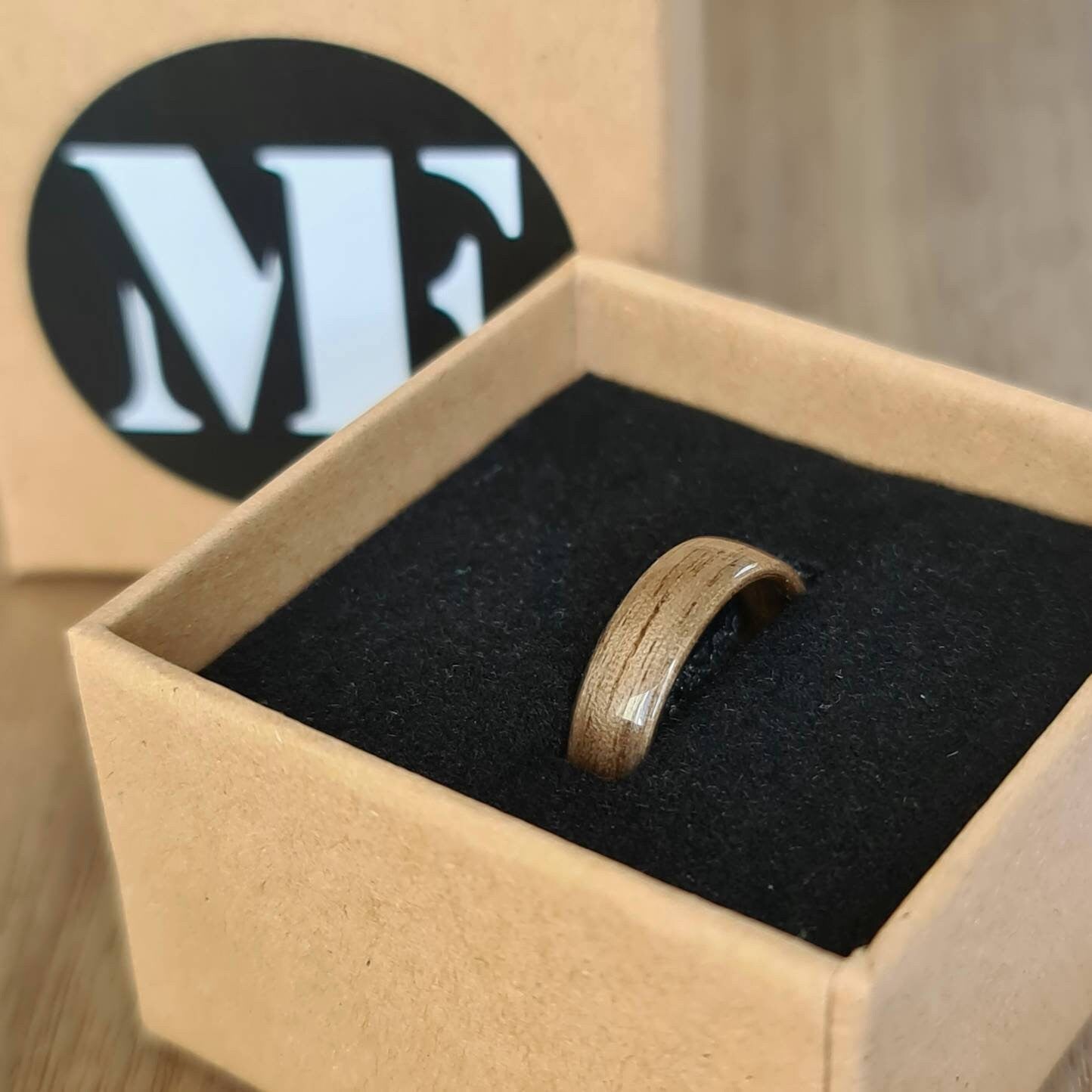 Walnut ring - Hand made bent wood ring - Wooden wedding band - Engagement ring - Natural jewellery