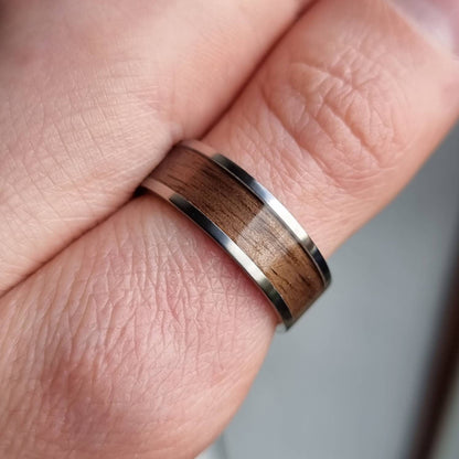 Stainless steel and walnut ring - Hand made bent wood ring - Wooden wedding band - Engagement ring - Natural jewellery