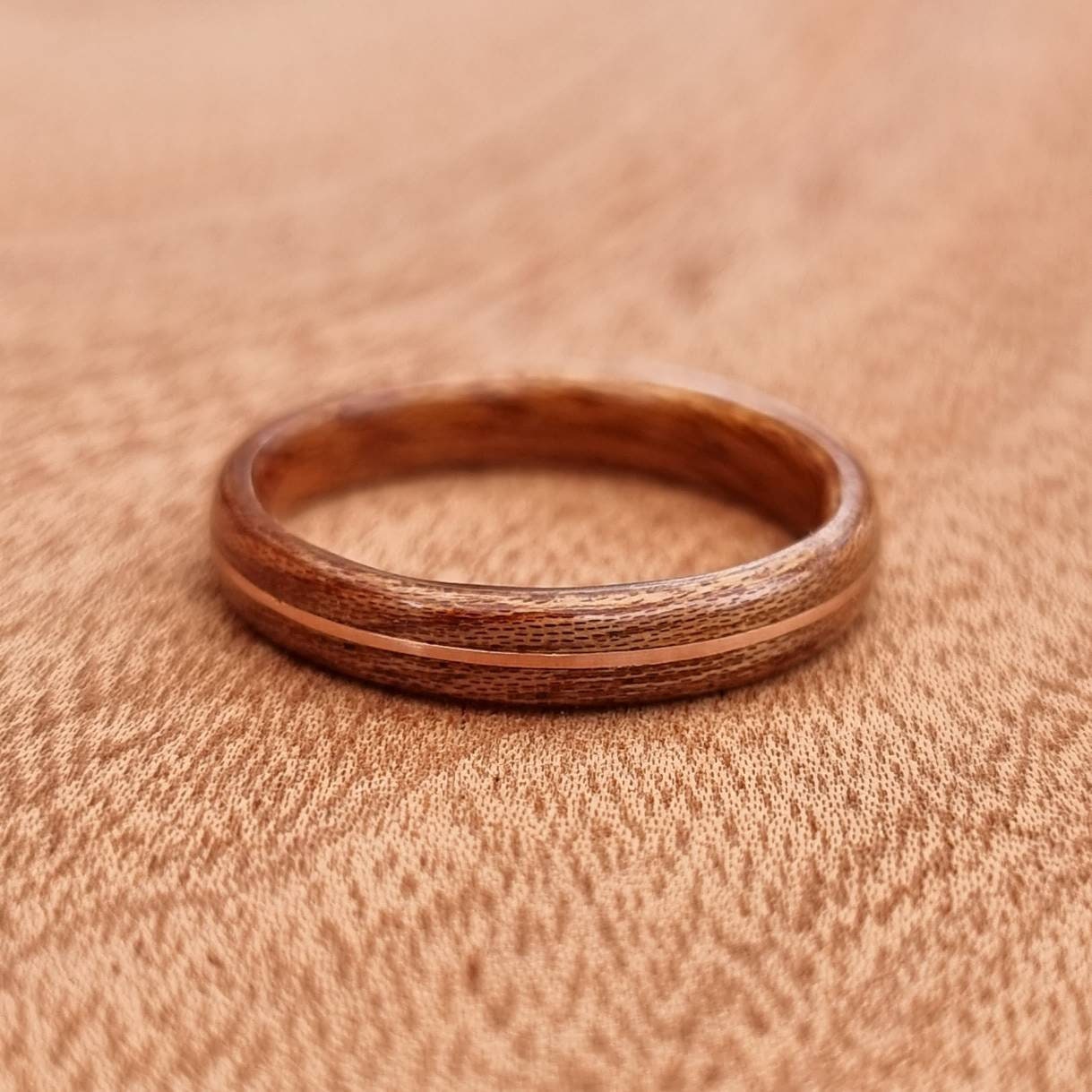 Sapele and copper ring - Hand made bent wood ring - Wooden wedding band - Engagement ring - Natural jewellery