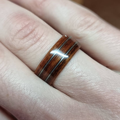 Rosewood and double guitar string ring - Hand made bent wood ring - Wooden wedding band - Engagement ring - Natural jewellery