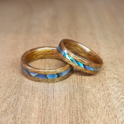 Sapele and abalone paua shell ring - Hand made bent wood ring - Wooden wedding band - Engagement ring - Natural jewellery