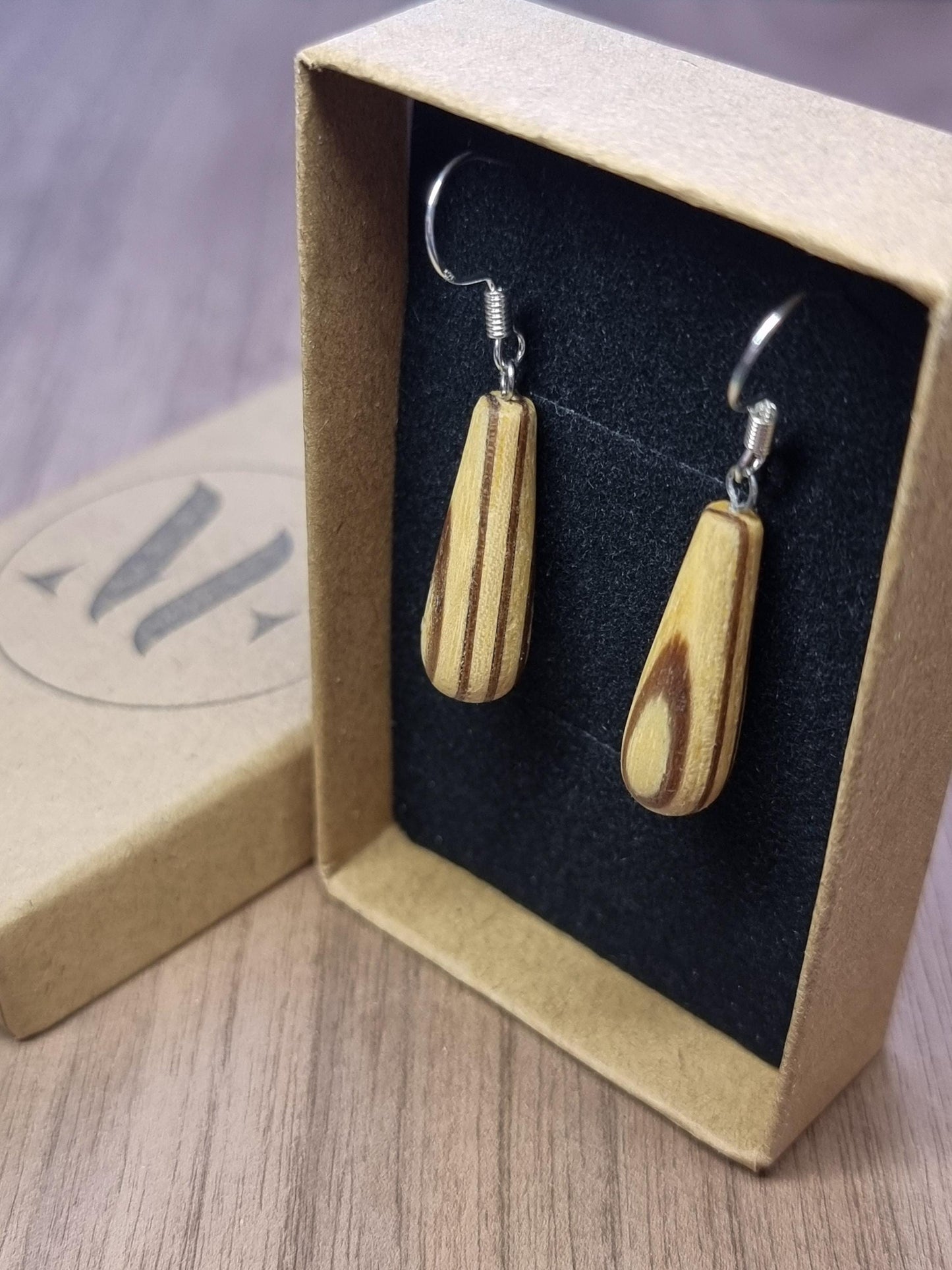 Striped wooden dangle drop earrings - Wooden earrings - Natural earrings