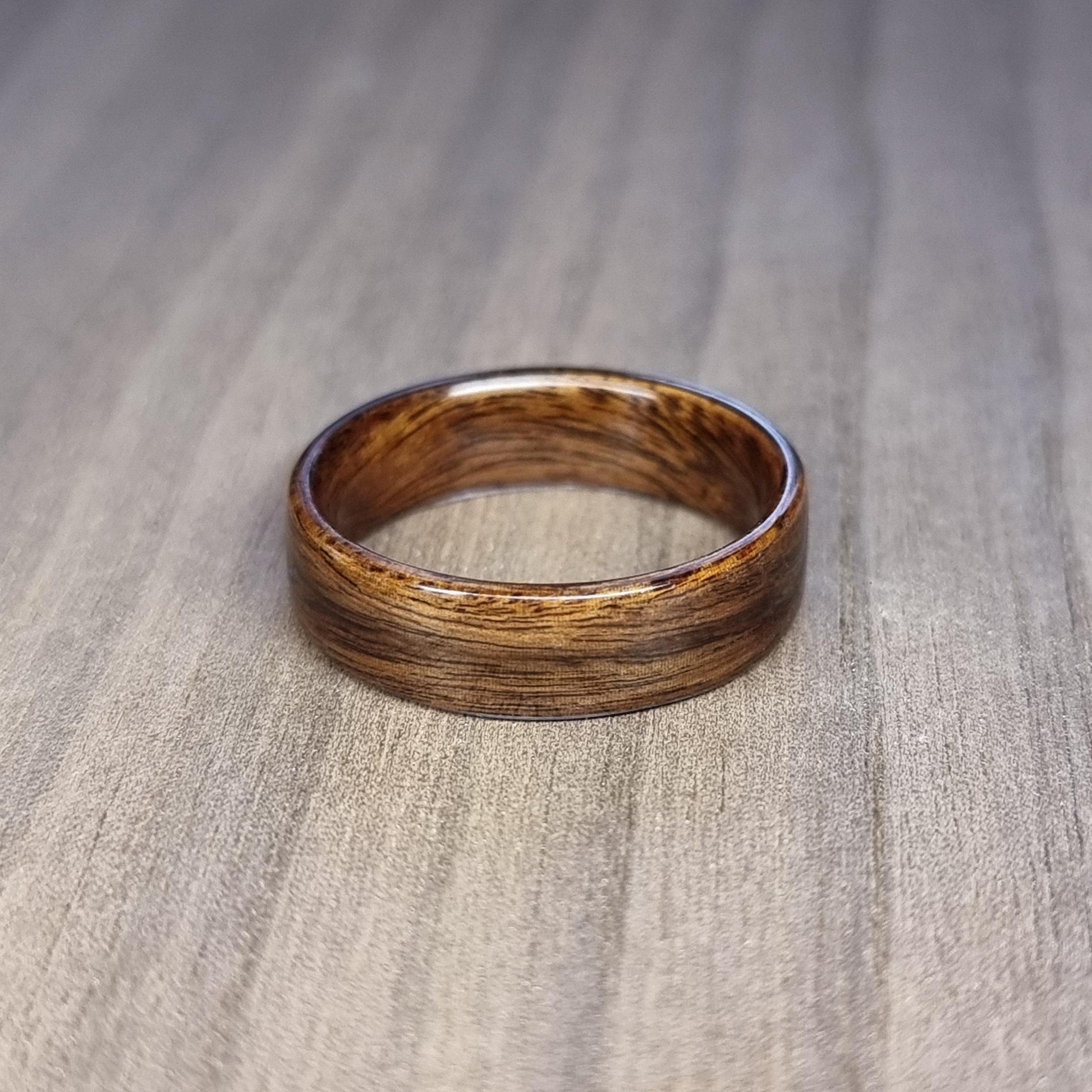 Rosewood ring - Hand made bent wood ring - Wooden wedding band - Engagement ring - Natural jewellery