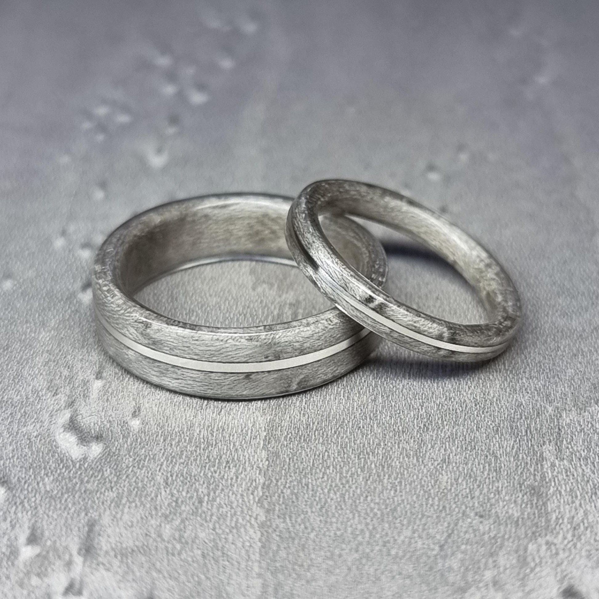 Silver birdseye maple and sterling silver ring - Hand made bent wood ring - Wooden wedding band - Engagement ring - Natural jewellery