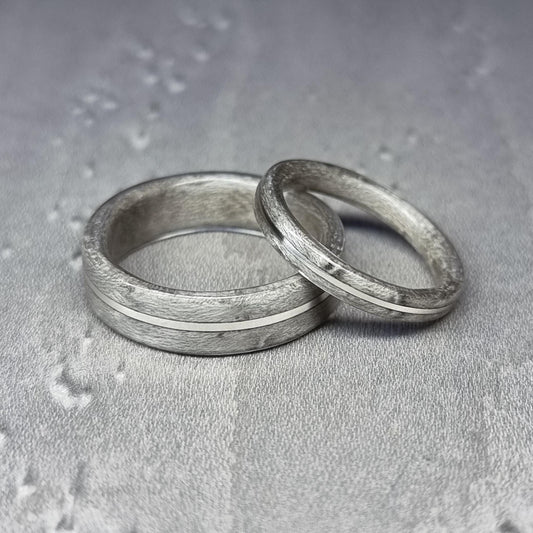 Silver birdseye maple and sterling silver ring - Hand made bent wood ring - Wooden wedding band - Engagement ring - Natural jewellery